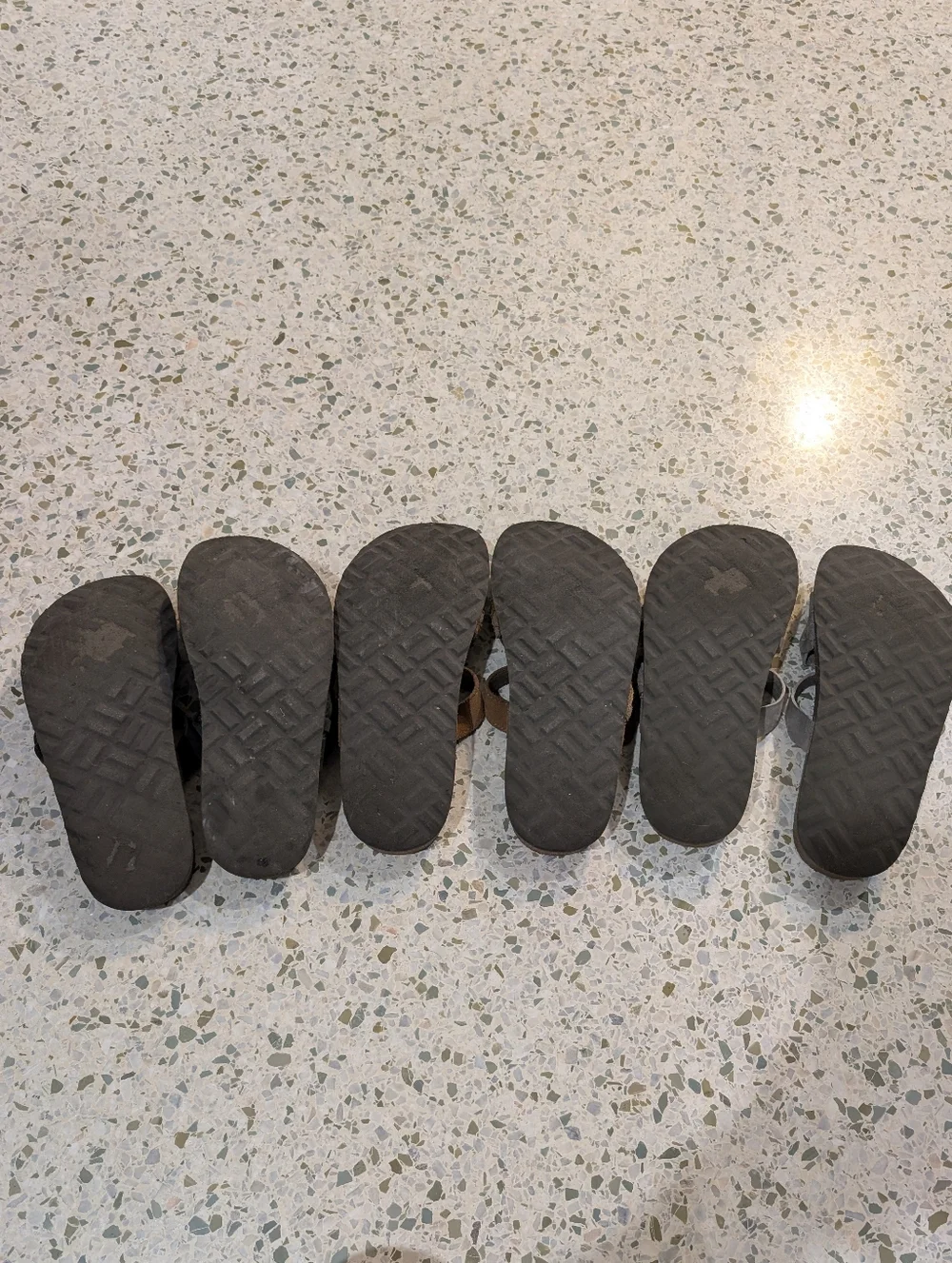 Bundle Of G.H.Bass Kiki Leather Sandals - Picture 5 of 5